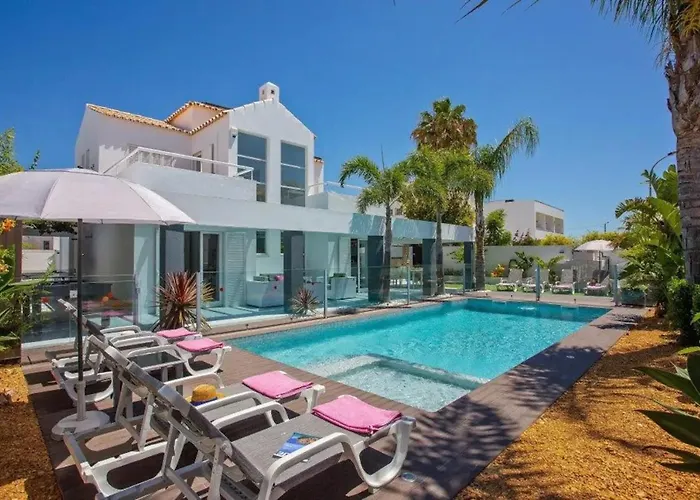 ヴィラ Stefy By Bedzy